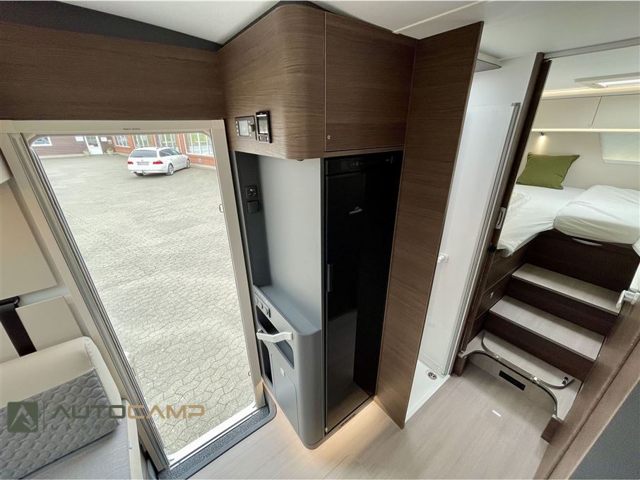 Adria Coral SUPREME S 670 DL