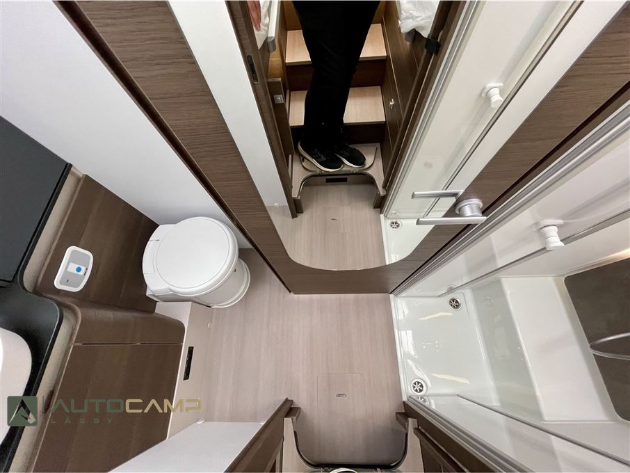 Adria Coral SUPREME S 670 DL