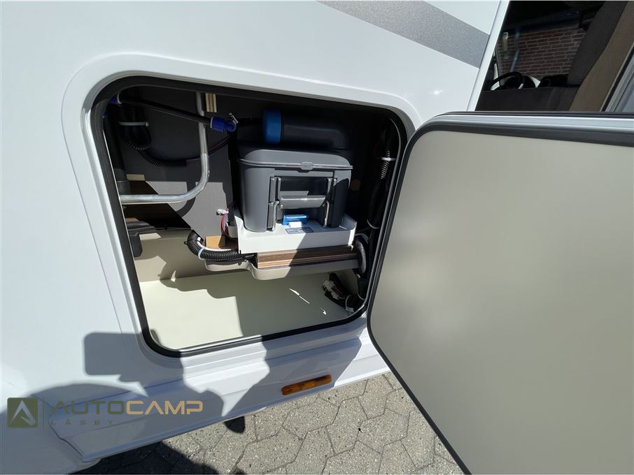 Euramobil Profila T696 EB