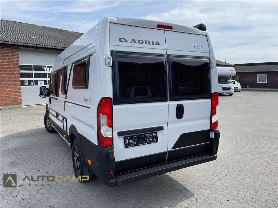 Adria Twin Axess 640 SL