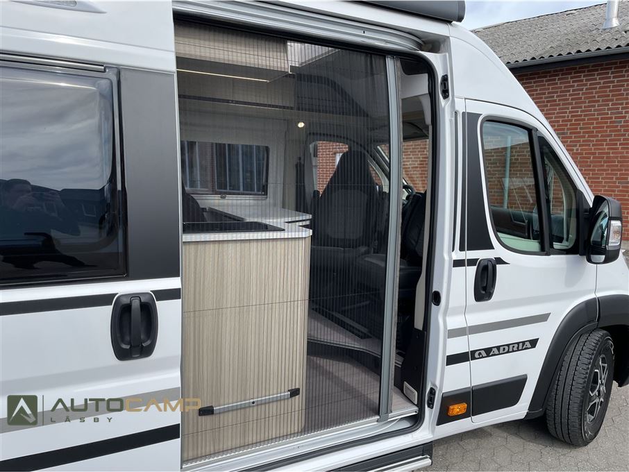 Adria Twin Axess 640 SL