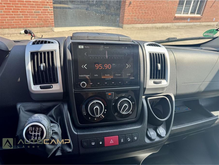SunLight T 69 L Adventure Edition