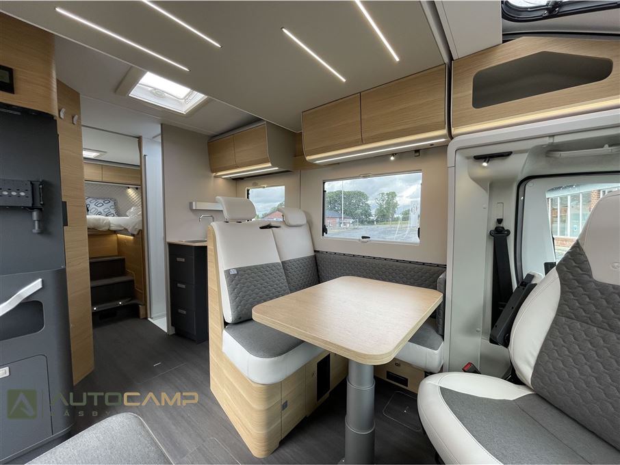 Adria Matrix M670 SL 60Y selection