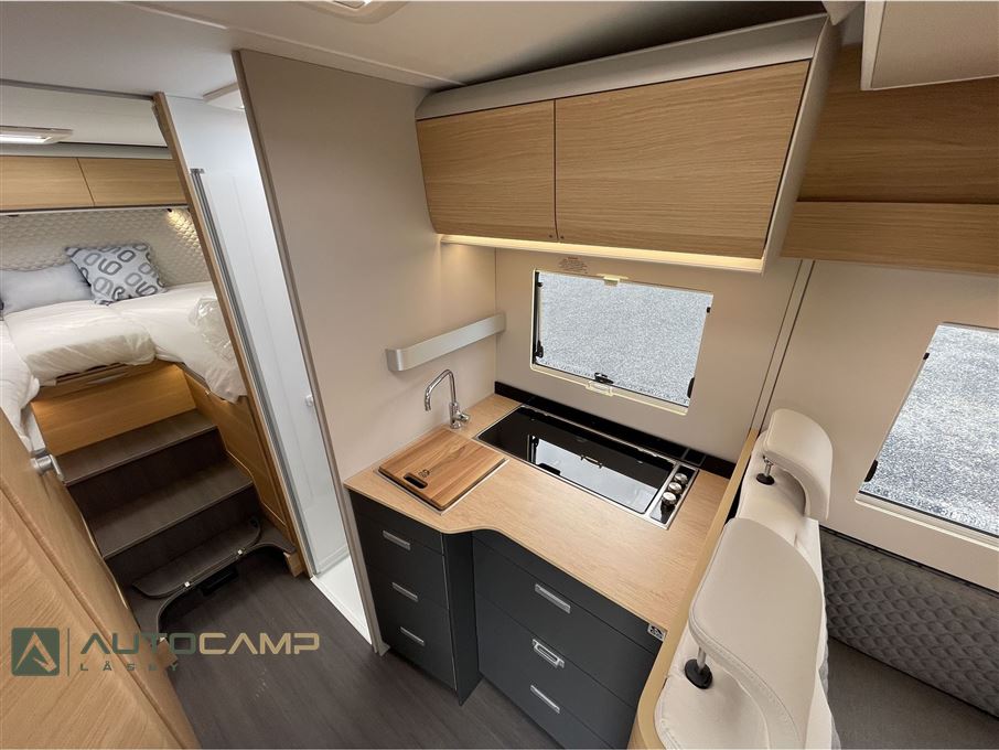 Adria Matrix M670 SL 60Y selection