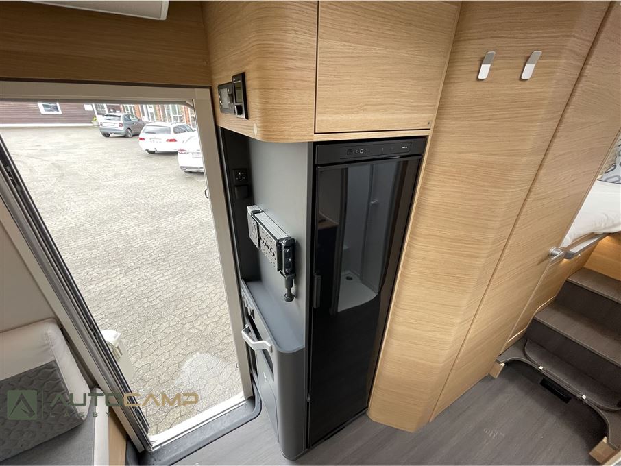 Adria Matrix M670 SL 60Y selection