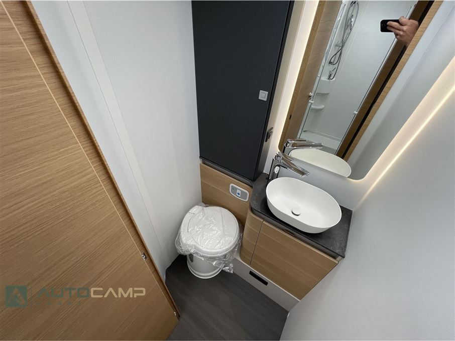 Adria Matrix M670 SL 60Y selection