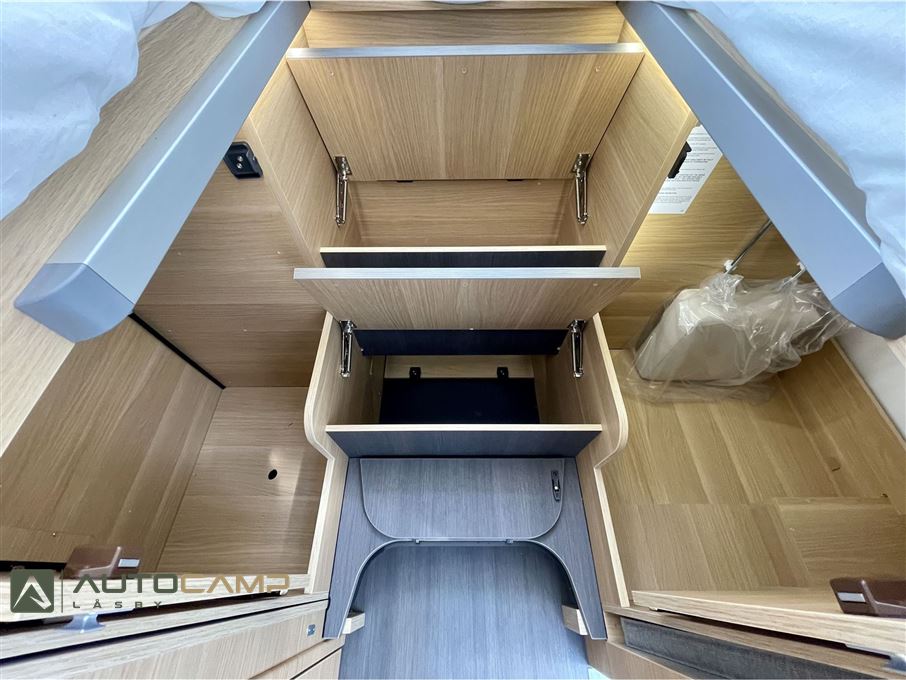 Adria Matrix M670 SL 60Y selection