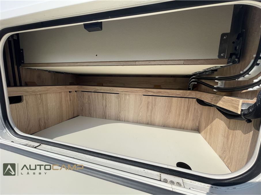 Euramobil Profila T676 EB "Premium Plus"