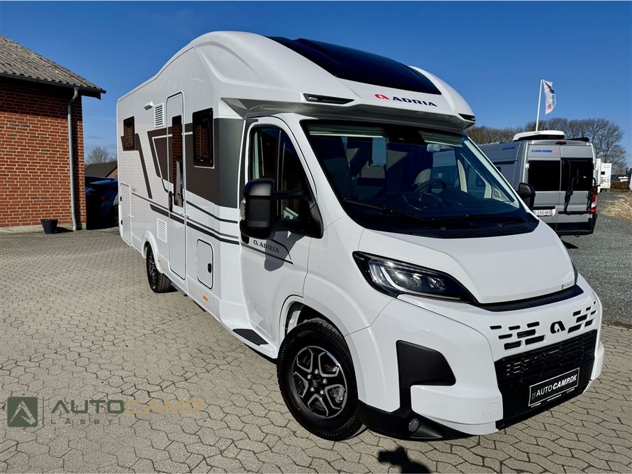 Adria Coral Plus S 670 DC