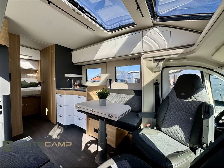 Adria Coral Plus S 670 DC