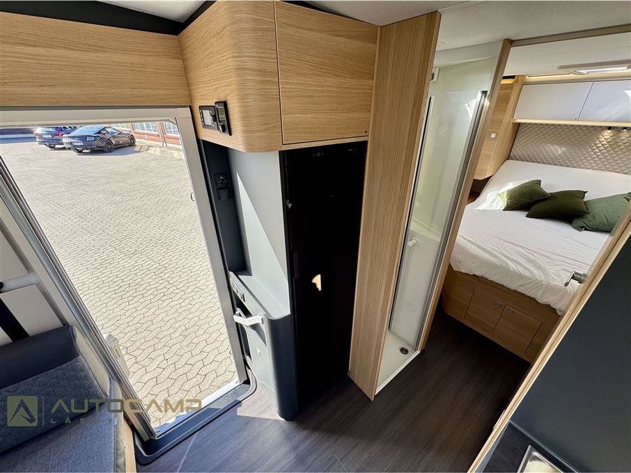 Adria Coral Plus S 670 DC
