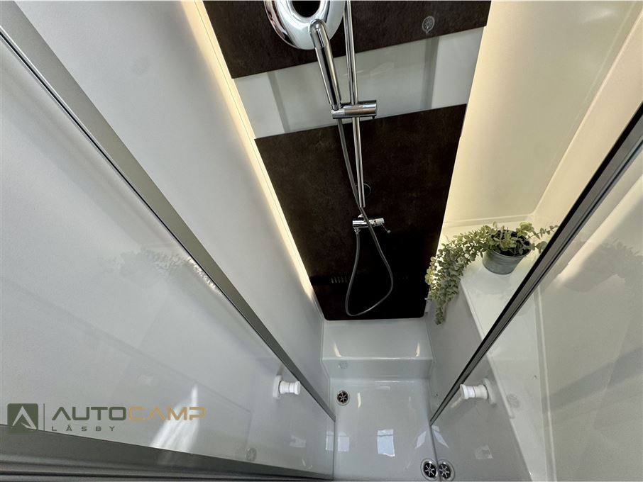 Adria Coral Plus S 670 DC
