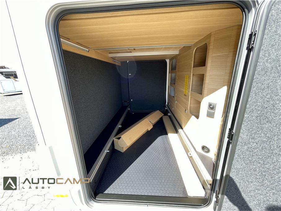 Adria Coral 670 DL 60Y selection