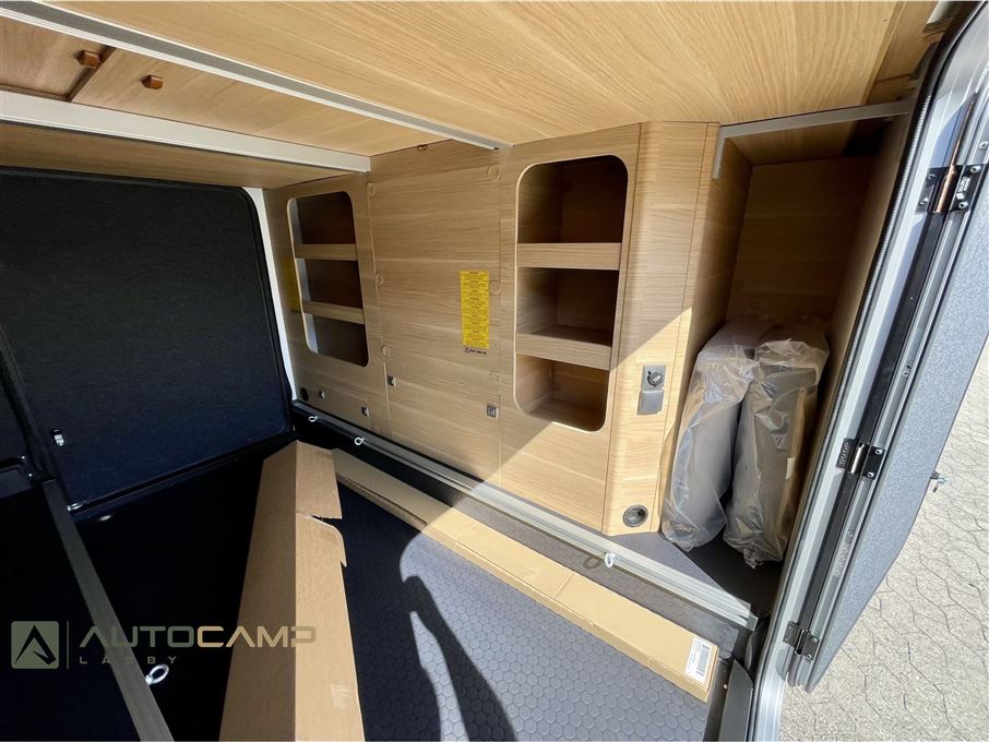 Adria Coral 670 DL 60Y selection
