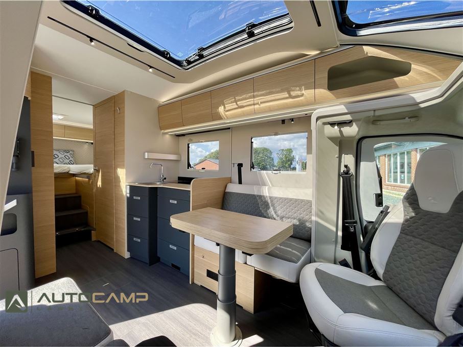 Adria Coral 670 DL 60Y selection