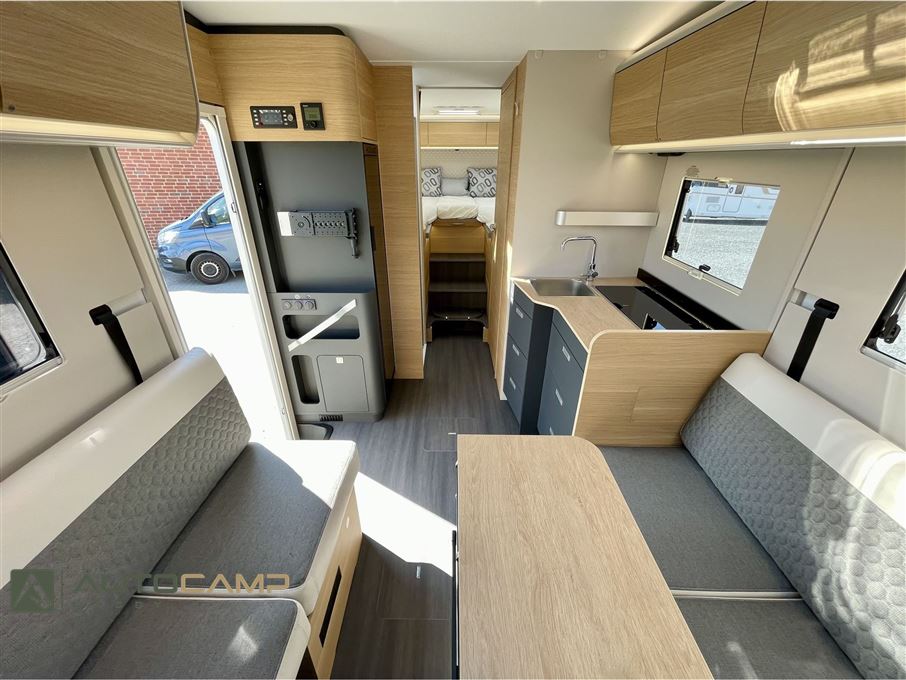 Adria Coral 670 DL 60Y selection