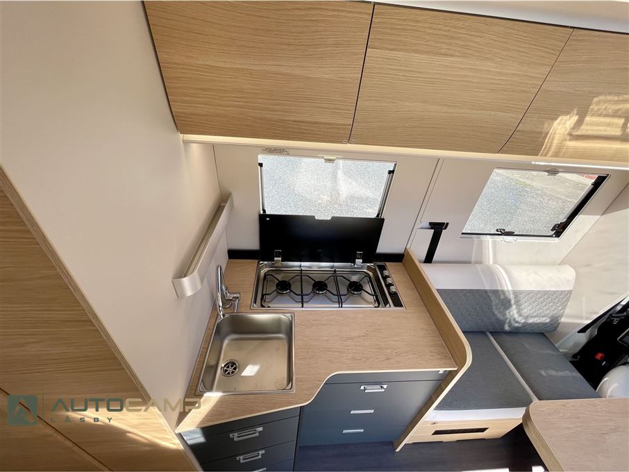 Adria Coral 670 DL 60Y selection