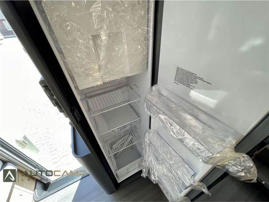 Adria Coral 670 DL 60Y selection