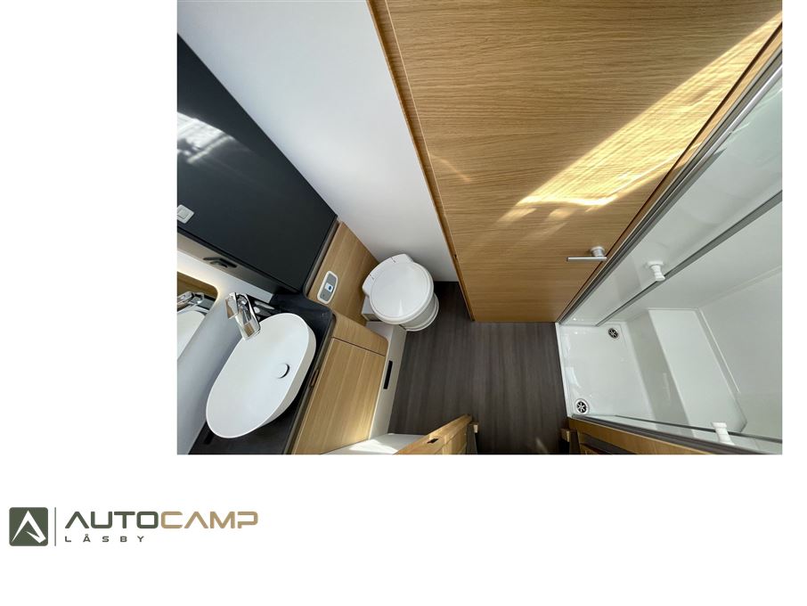 Adria Coral 670 DL 60Y selection