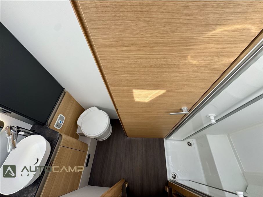 Adria Coral 670 DL 60Y selection