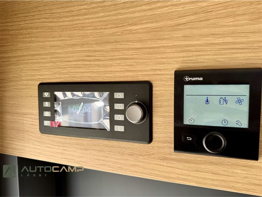 Adria Coral 670 DL 60Y selection