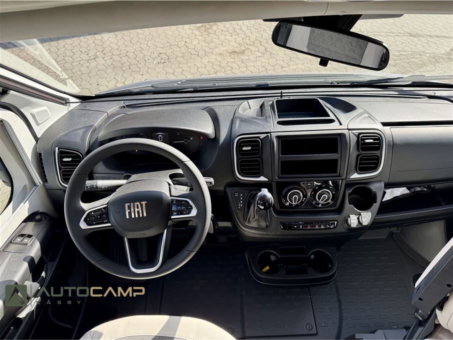 Adria Coral 670 DL 60Y selection