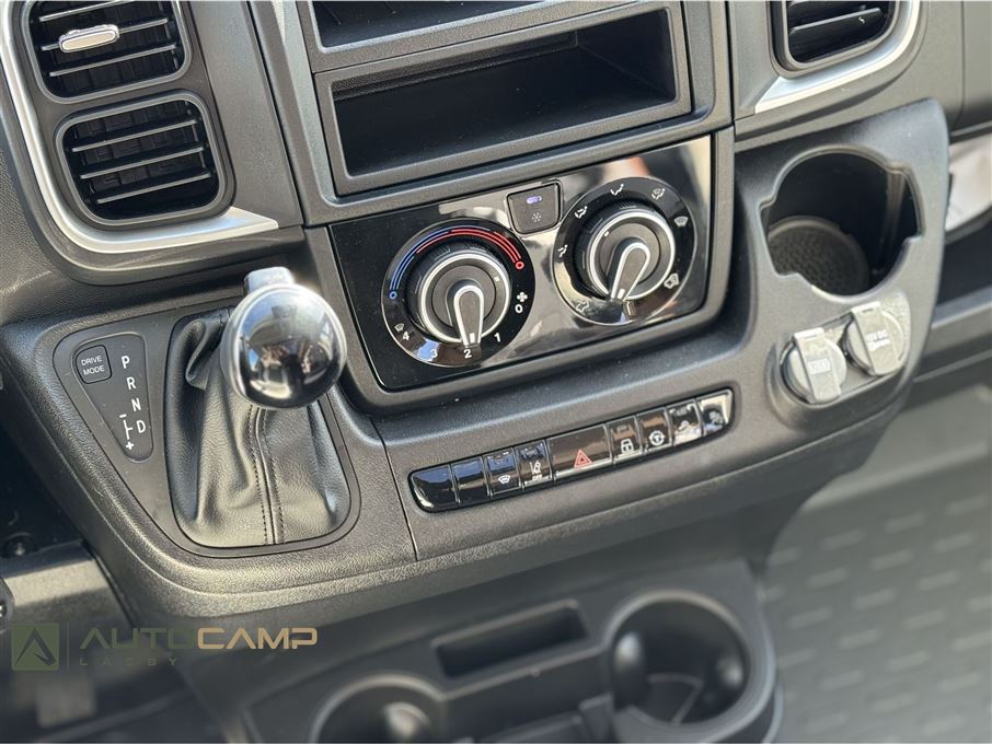 Adria Coral 670 DL 60Y selection