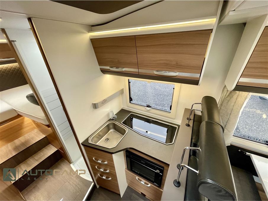 Adria Matrix Axess M670 SL