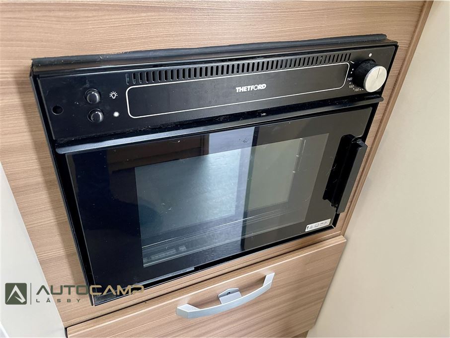 Adria Matrix Axess M670 SL