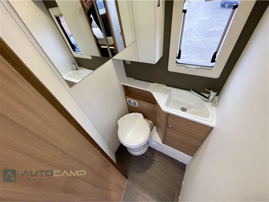 Adria Matrix Axess M670 SL