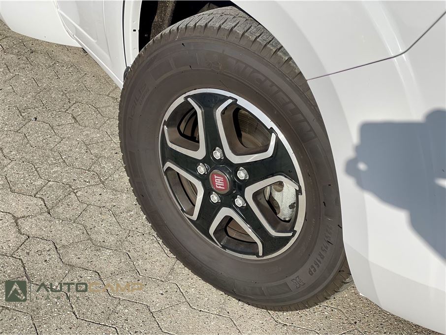 Adria Coral AXESS 650 SL