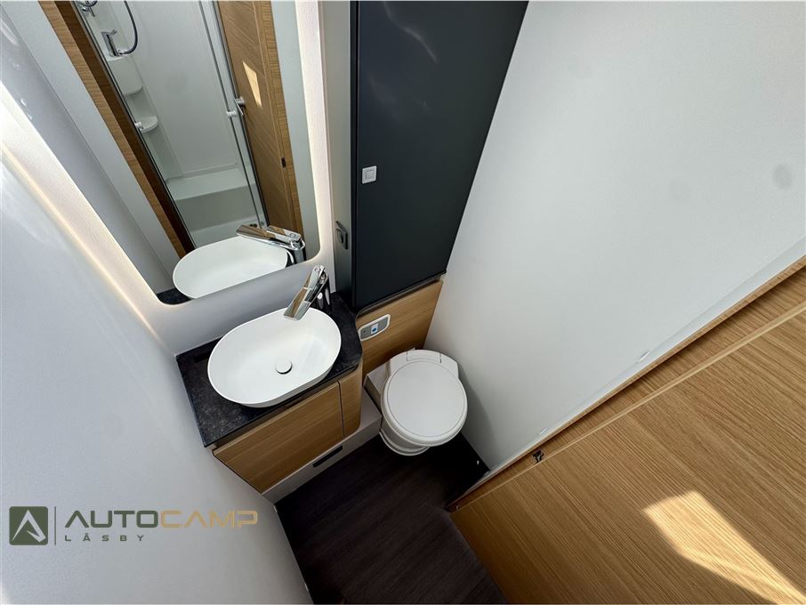 Adria Coral 670 DL 60Y selection