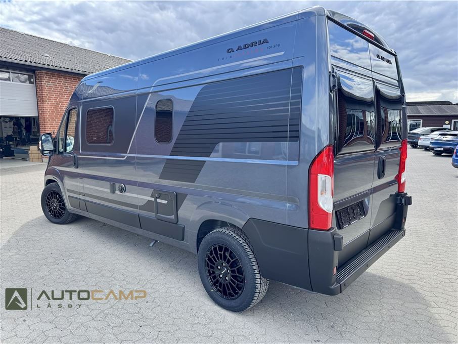 Adria Twin Supreme 600 SPB