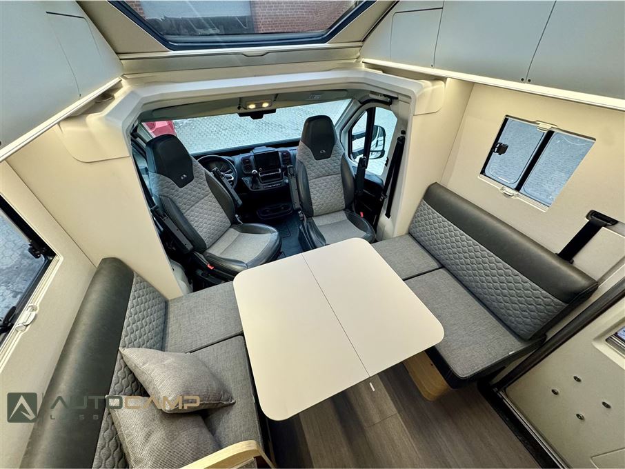 Adria Coral Plus S 670 DL