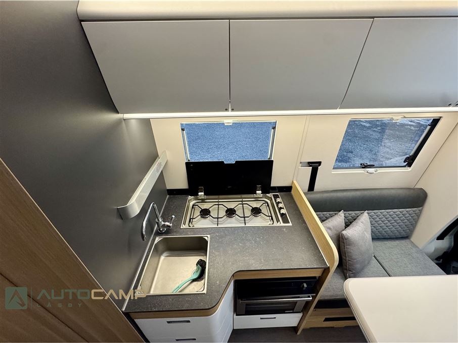 Adria Coral Plus S 670 DL