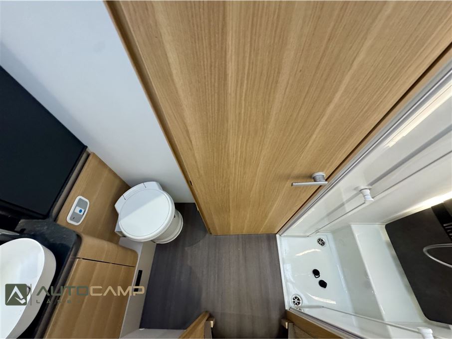 Adria Coral Plus S 670 DL