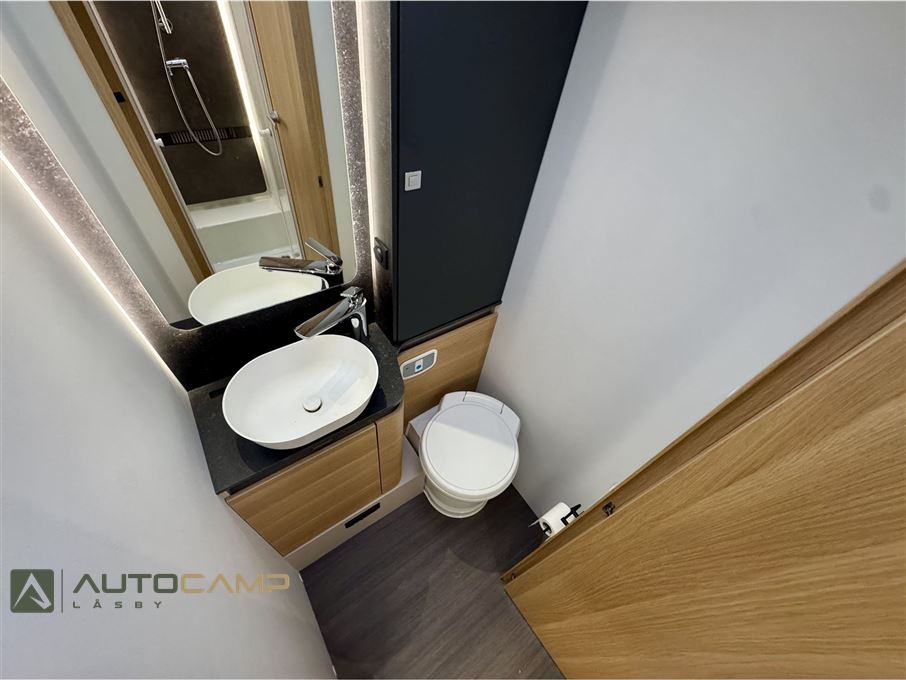 Adria Coral Plus S 670 DL