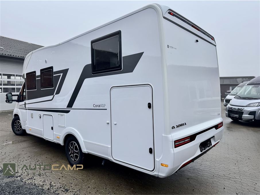 Adria Coral Plus S 670 DL