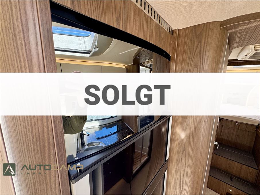 Hymer B 704
