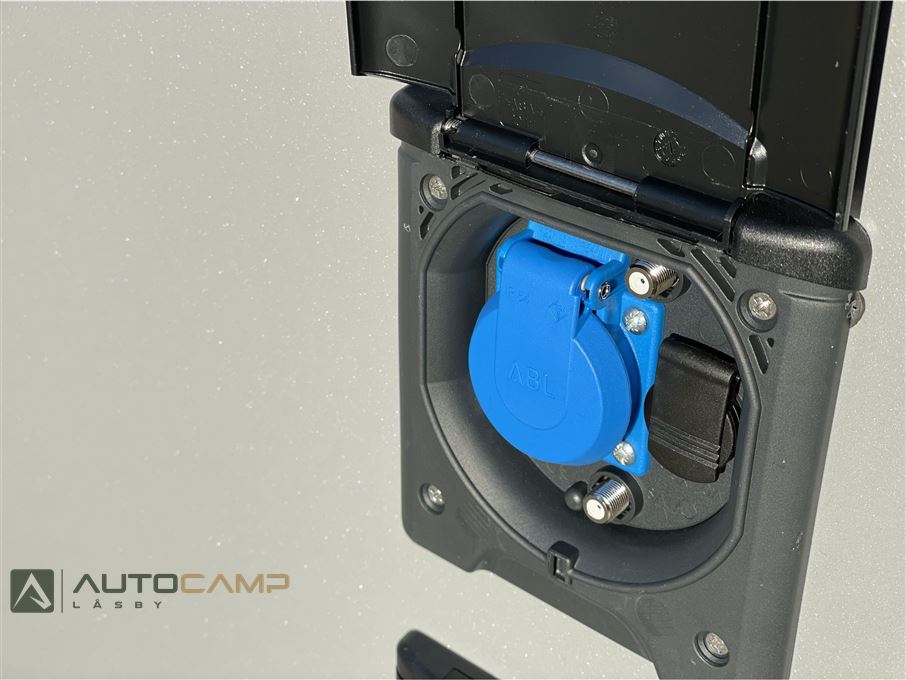 Adria Matrix M670 SL