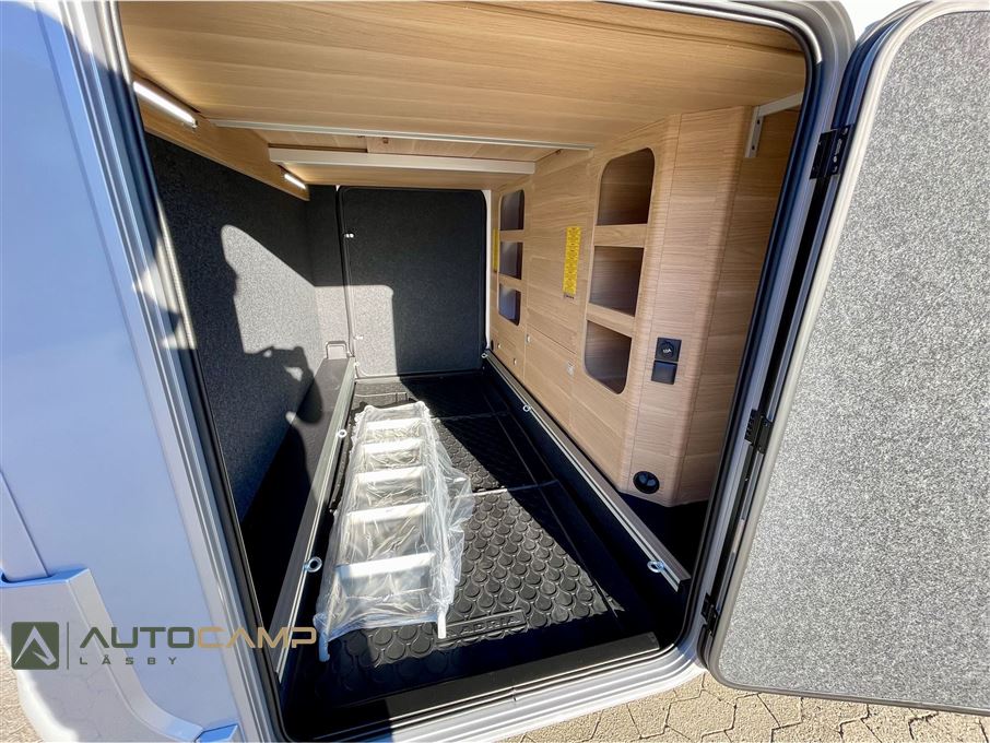 Adria Matrix M670 SL