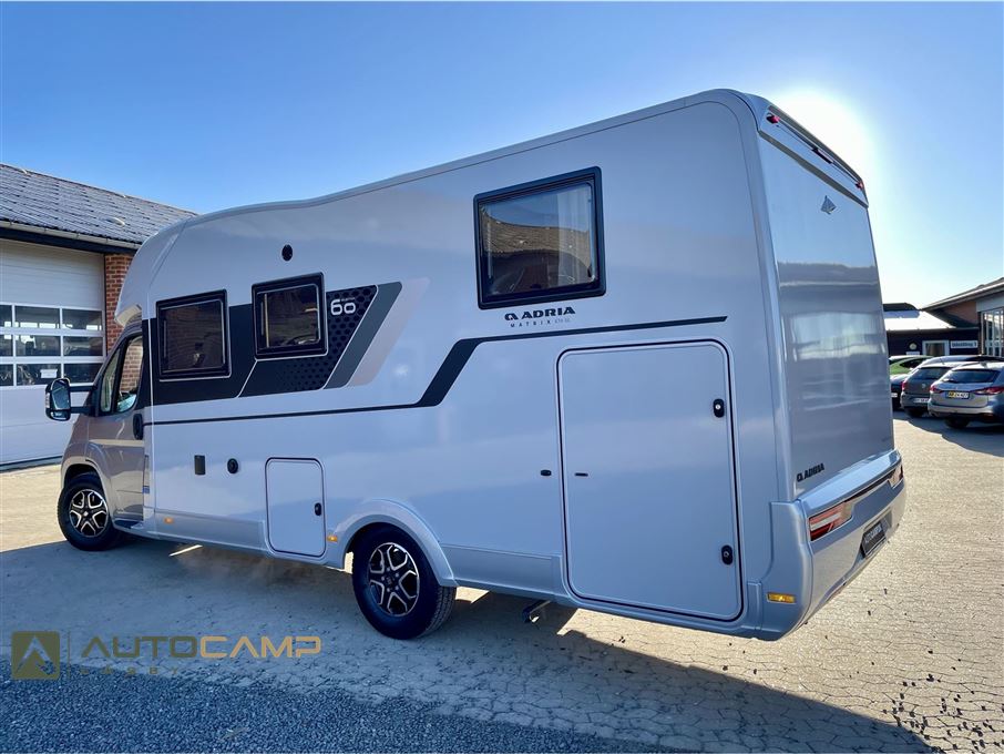 Adria Matrix M670 SL