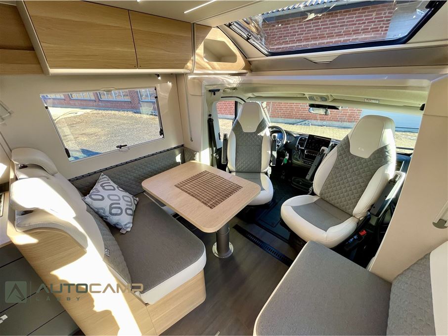 Adria Matrix M670 SL