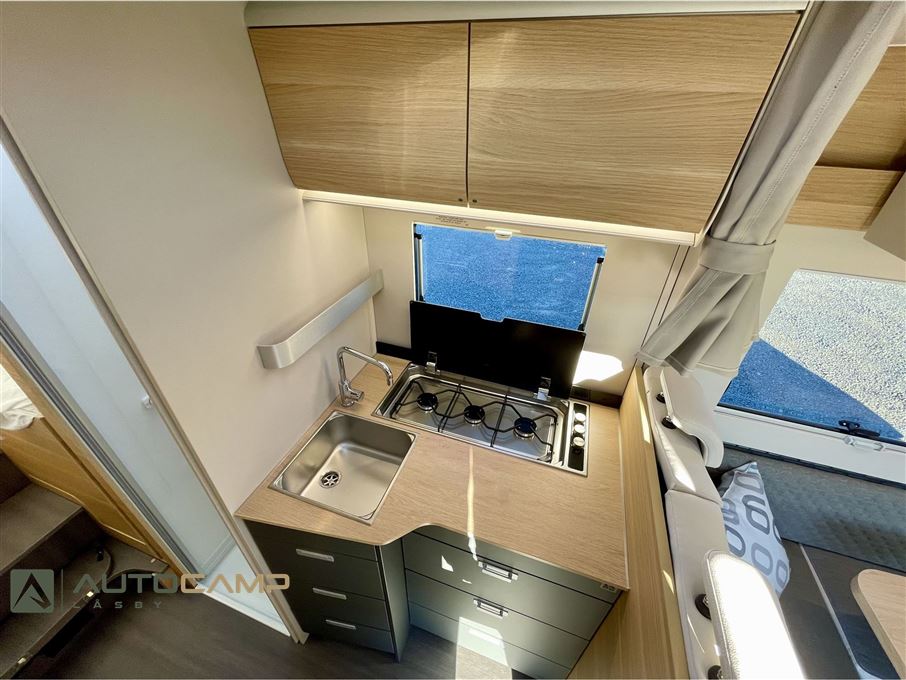 Adria Matrix M670 SL