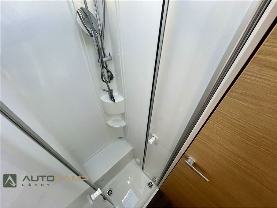 Adria Matrix M670 SL