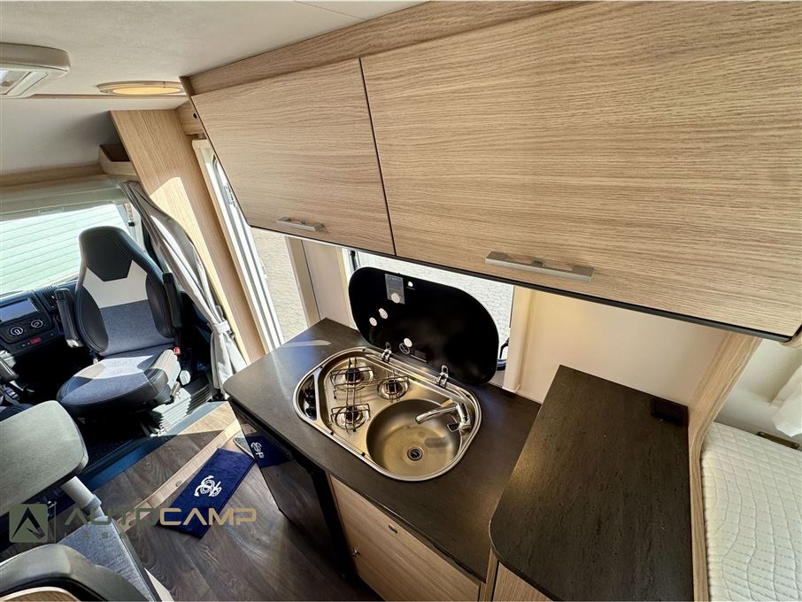 SunLight VAN V66