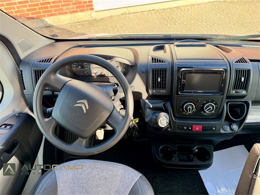SunLight VAN V66