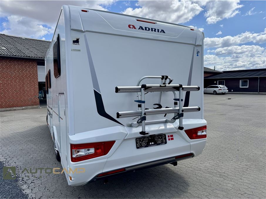 Adria Matrix Axess M670 SL
