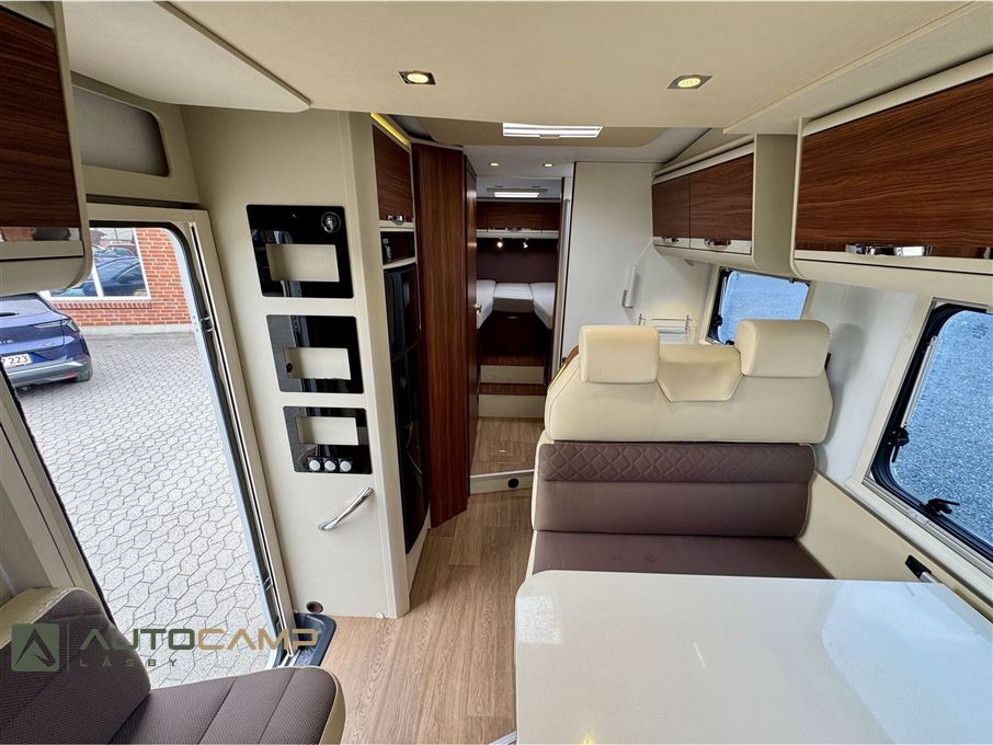 Adria Matrix Axess M670 SL