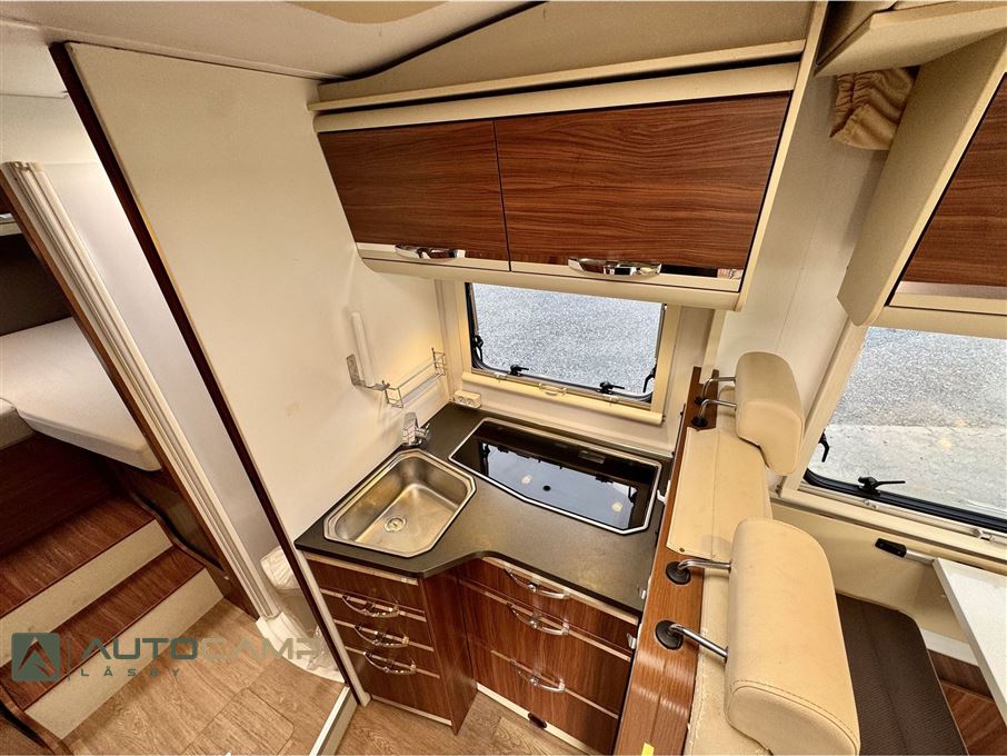 Adria Matrix Axess M670 SL